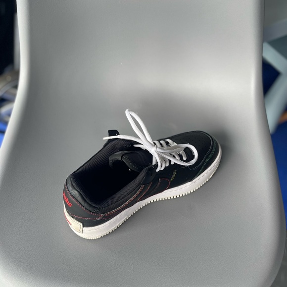 The Nike Air Force 1 Shadow with rainbow stitching - Picture 3 of 7